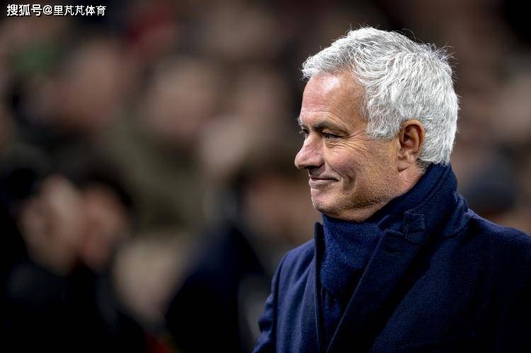 穆帅完胜孔蒂!本菲卡2-0那不勒斯,魔力鸟给意甲冠军上了一课